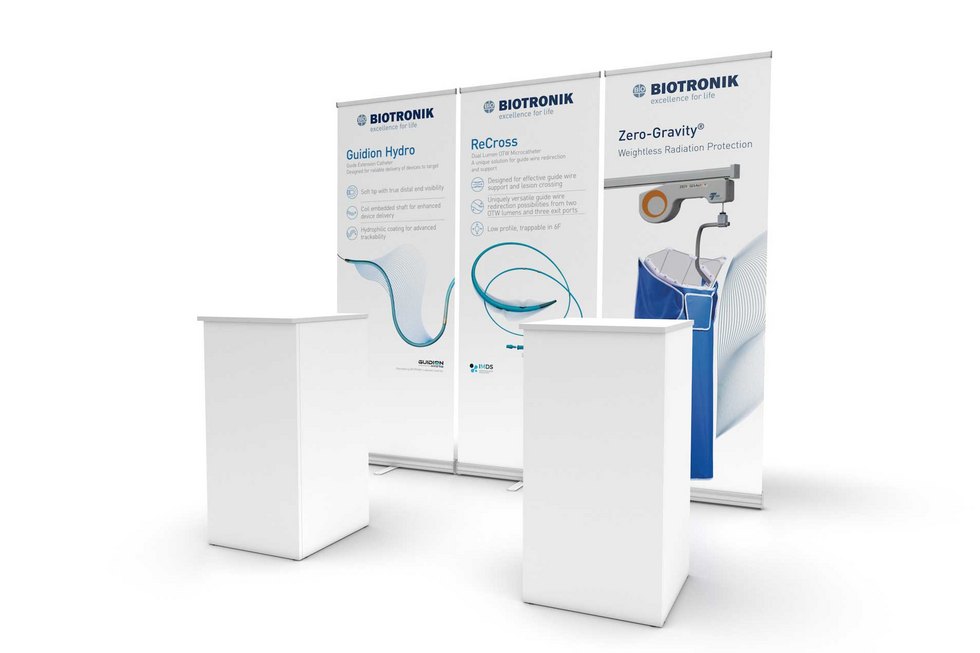 3er Kombination mit Quickmodul Rollup Kombination mit 2 unserer beliebten Quickmodul Theken. Perfekt für 6 m2 Ausstellungsfläche. Handling und Transport durch eine Person