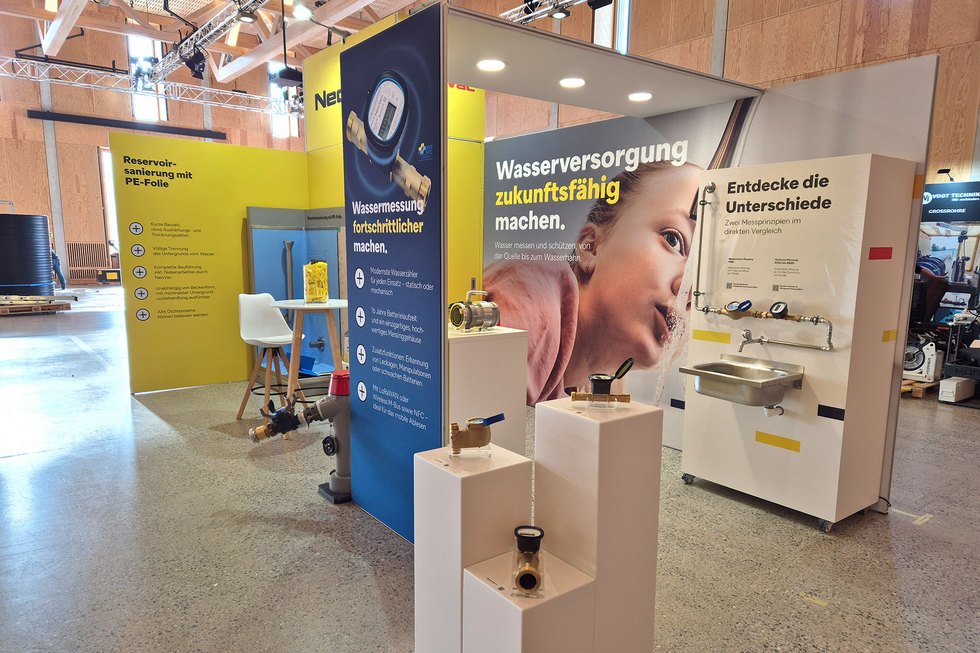 Neovac - Faszinierende Umwelt Panoramic Messestand von Neovac