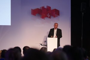 Redner bei Marketing-Veranstaltung