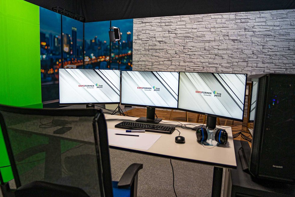 Video- und Streamingstudio Für Ihren Messeauftritt können Sie bei uns alle Produktionen aus einer Hand machen. Auch ein mobiles Streaming Studio für Ihren Messestand haben wir im Programm